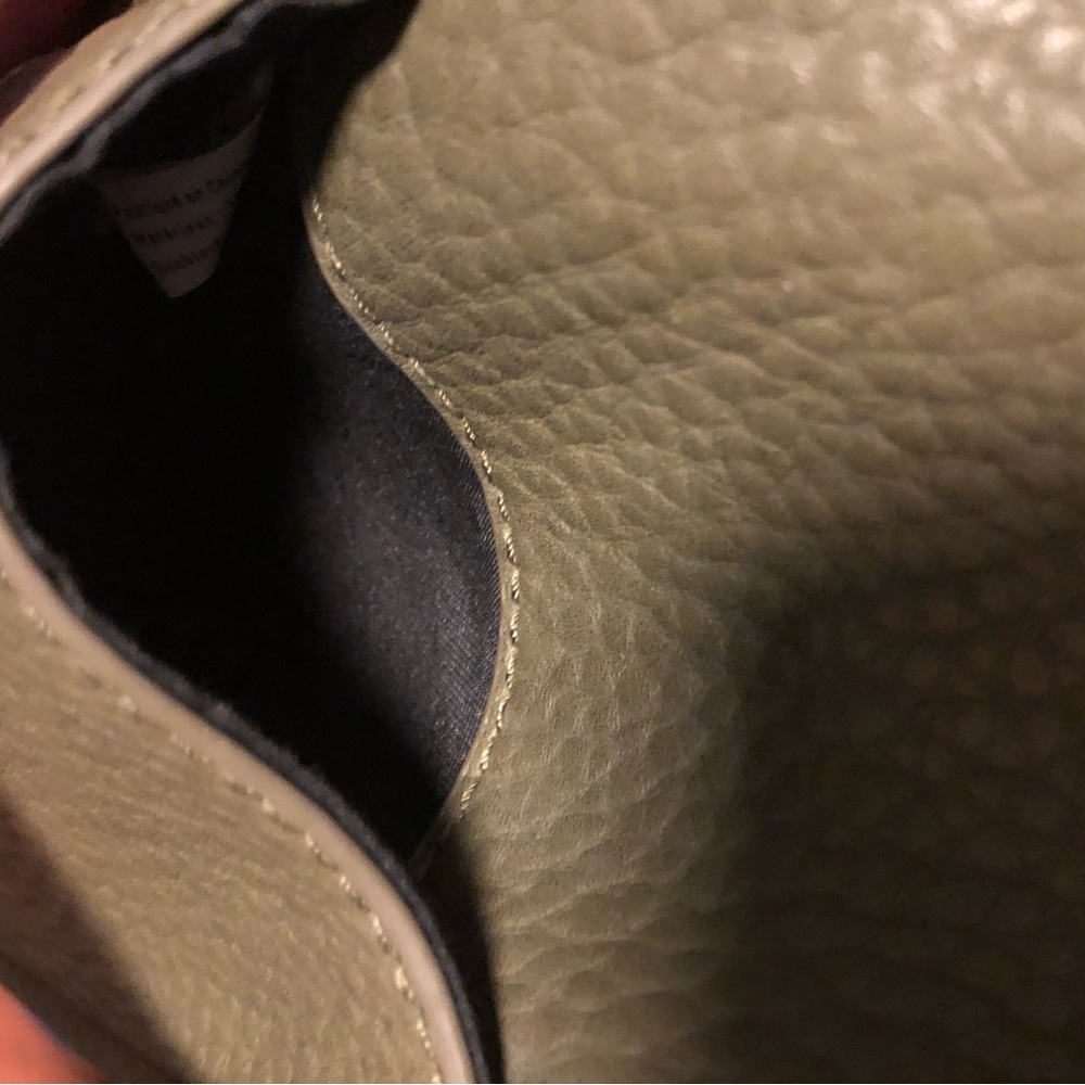 Colab Faye - Tech Crossbody - Picture 3 of 6